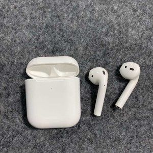 Apple - Airpods Wireless Charging Case - White